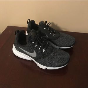 Nike Presto Fly Sneaker